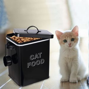 آیا می توانیم غذای گربه را در ظروف پلاستیکی نگهداری کنیم؟